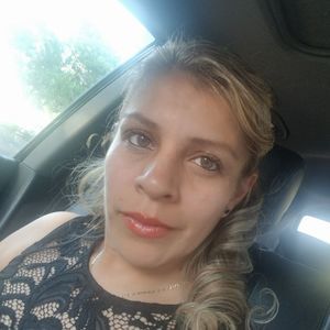 Meet your Posher, Alma